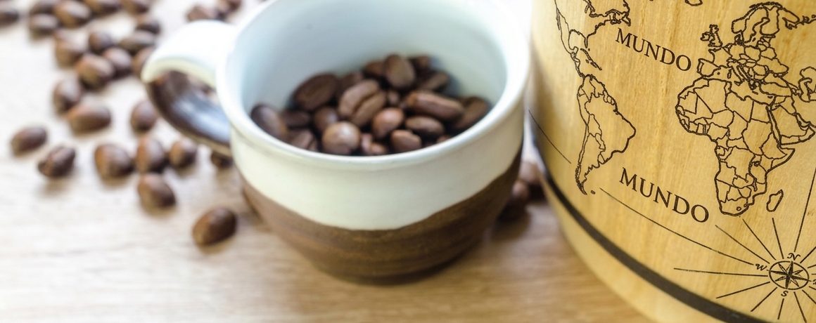 Café de diferentes orígenes del mundo tostado a medida